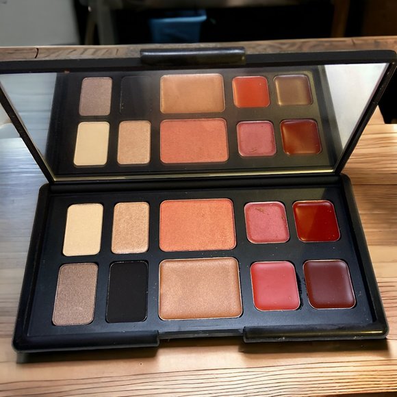 NARS - 15 EVERLASTING LOVE PALETTE - 9954 - BLUSH, LIPSTICK, LACQUER, EYESHADOW - Picture 3 of 3